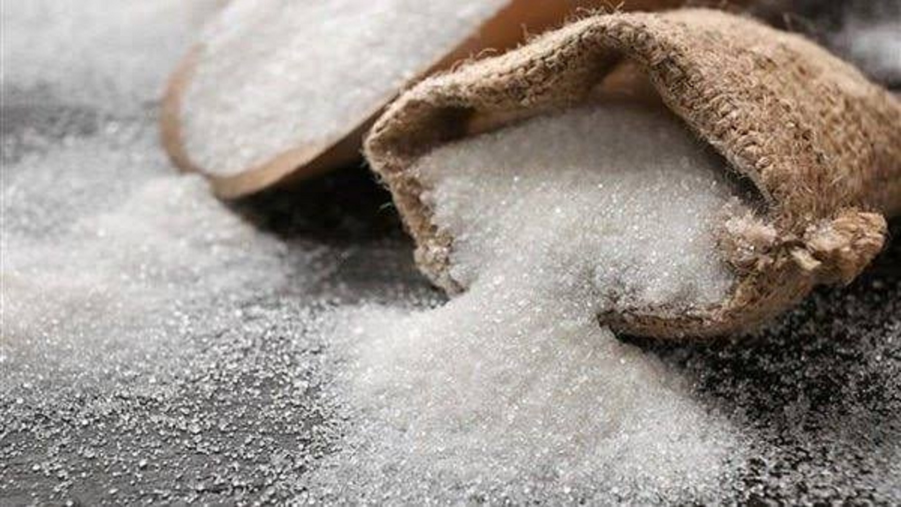 “السكر مش هيجبها لبر” سعر كيلو السكر في كارفور اليوم 10 ديسمبر 2023 وفي الاسواق المصرية