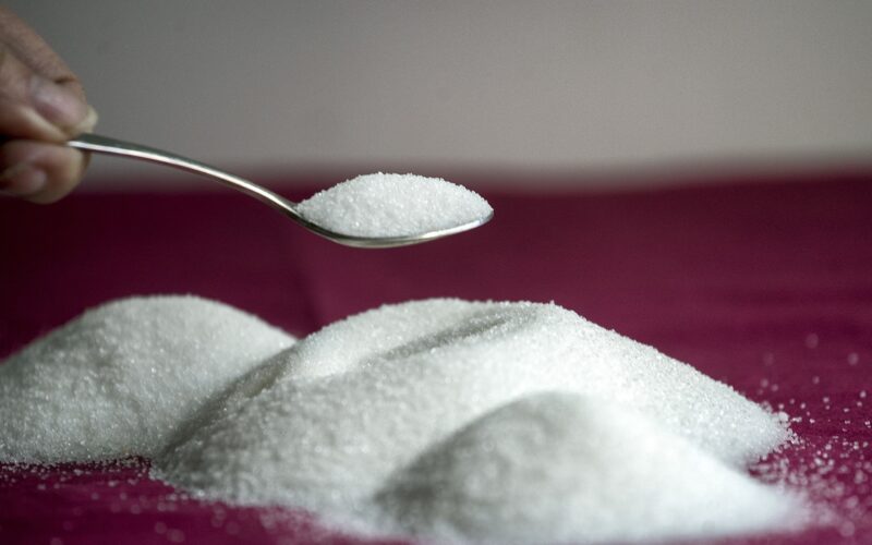 كم سعر السكر اليوم الاثنين 1 يناير 2023 في المجمعات الاستهلاكية
