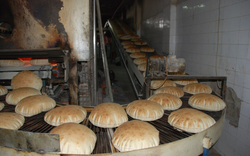 “الرغيف بكام” اسعار الخبز السياحي بعد تراجع سعر الدقيق وفقاً لما اعلنته وزارة التموين