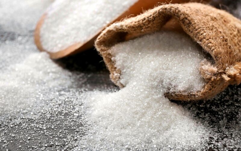 الآن سعر كيلو السكر في المحلات بعد قرارات وزارة التموين اليوم الجمعة 19 أبريل 2024