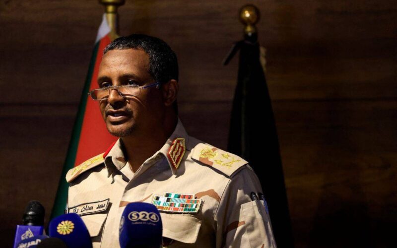 من هو محمد حمدان دقلو وما هو دوره الرئيسي في حماية الأوضاع السودانية