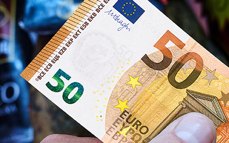 “اليورو بكام” سعر اليورو اليوم الثلاثاء 14 مايو 2024 فى السوق السوداء وجميع البنوك المصريه