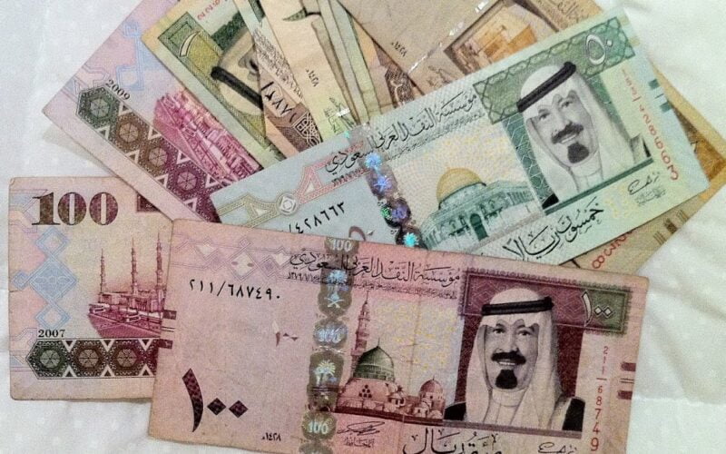 تحديث لحظي.. سعر الريال السعودي مقابل الجنيه المصري في السوق السوداء اليوم الإثنين 20-5-2024 وفي البنوك