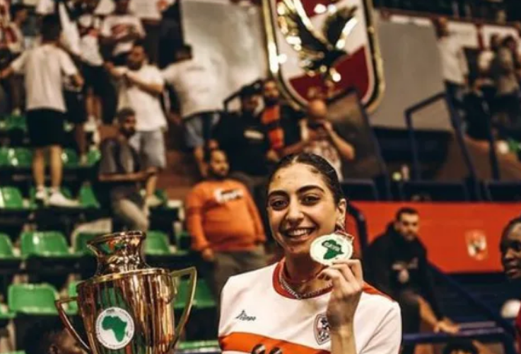 “الانتصار” داليا المرشدي لاعبة الزمالك عقب الفوز ببطولة أفريقيا للطائرة