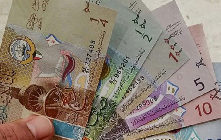 الآن سعر الدينار الكويتي اليوم في السوق السوداء الاثنين الموافق 13 مايو 2024 وفي البنوك المصرية