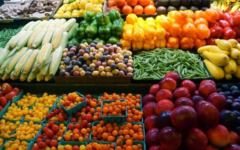 “طماطم وخيار” أسعار الخضروات والفاكهة بمصر اليوم السبت الموافق 1 يونيو 2024 في سوق العبور