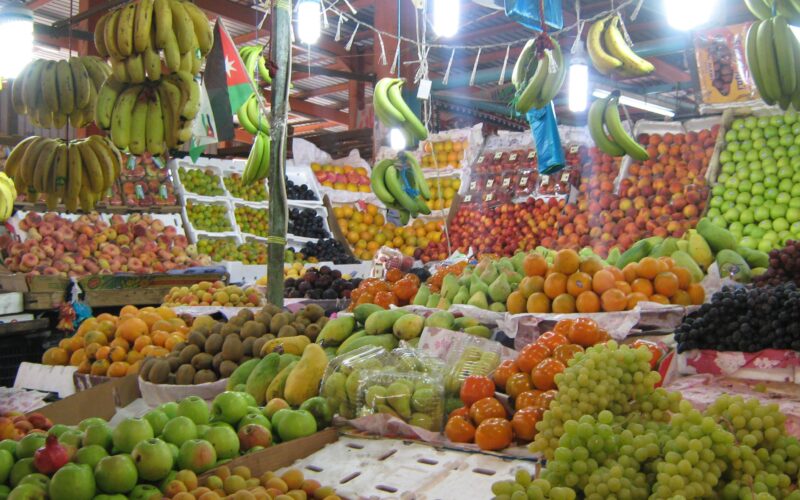 أسعار الخضروات وأسعار الفاكهة في سوق العبور اليوم الأحد 23 يونيو 2024