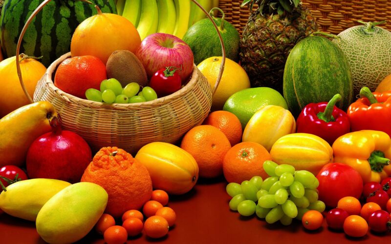 “العنب ب17” أسعار الفاكهة اليوم الجمعة الموافق 28 يونيو 2024 للمستهلك في سوق العبور